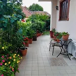 Mama's Cozy 2 *